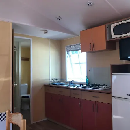 Mobil A Au L'escale Proche De Royan * Meschers-sur-Gironde