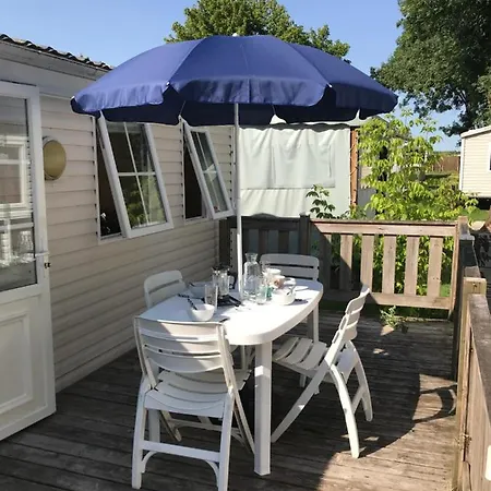 Campingplads Mobil A Au L'escale Proche De Royan Meschers-sur-Gironde