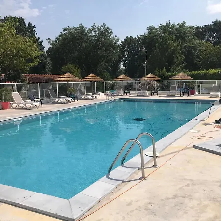 Mobil A Au L'escale Proche De Royan Campingplads *