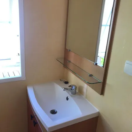 Mobil A Au L'escale Proche De Royan Meschers-sur-Gironde